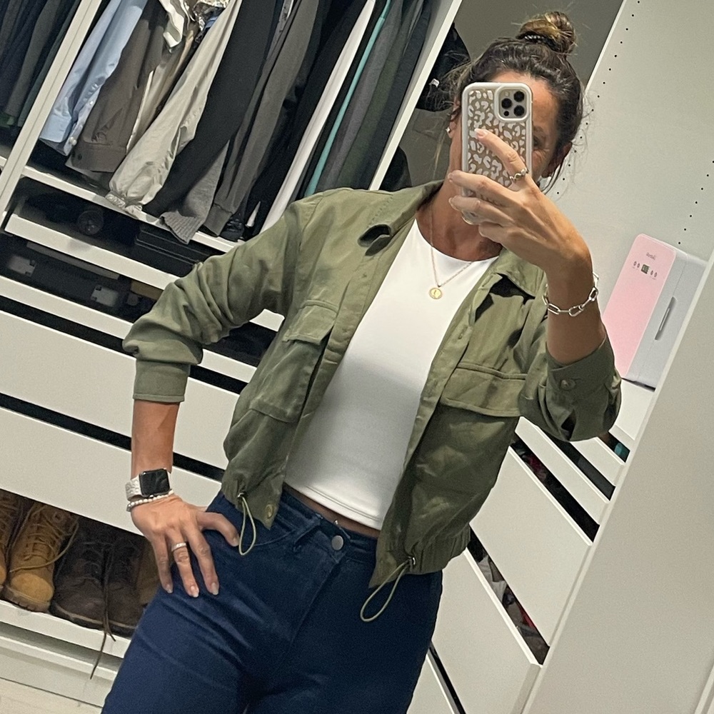 BNWT LULUS cropped jacket😍